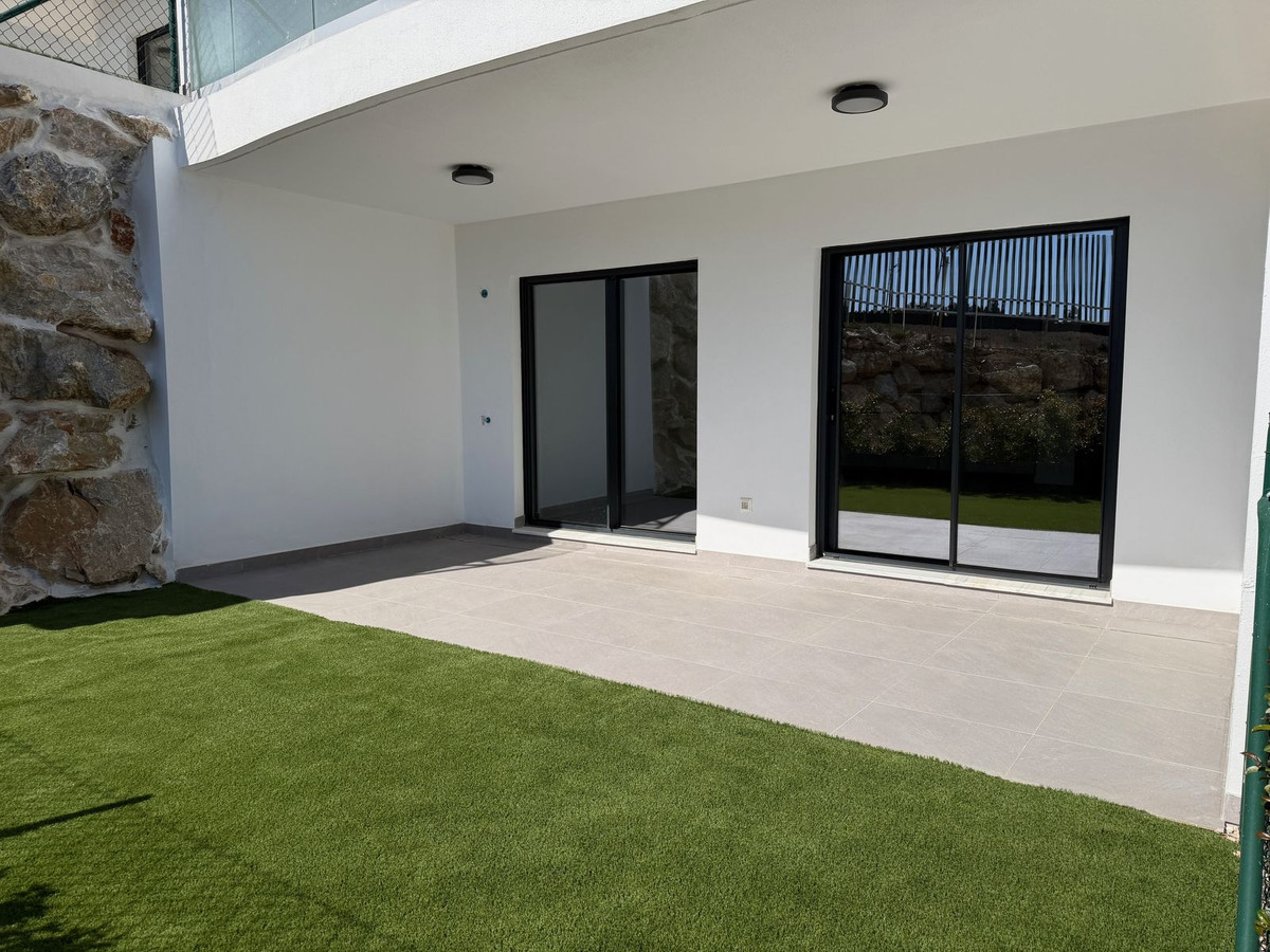 Se vende Apartamento Planta Baja de 2 dormitorios en Costa Del Sol, Málaga, España