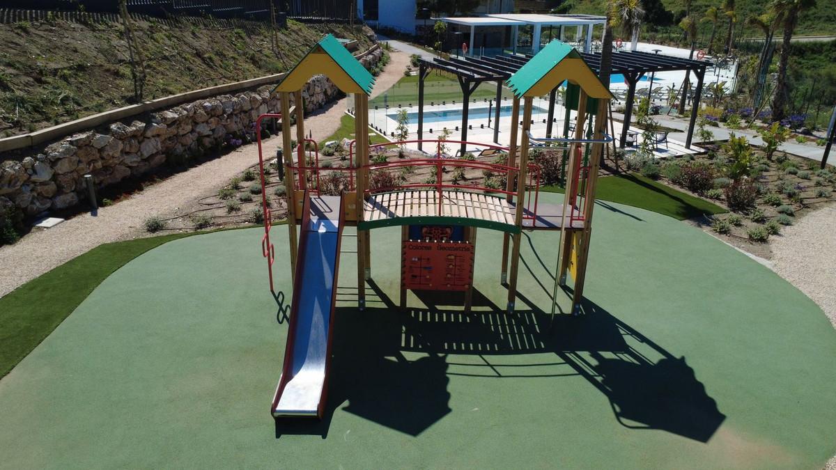 Se vende Apartamento Planta Baja de 2 dormitorios en Costa Del Sol, Málaga, España