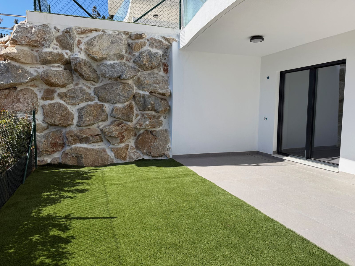 Se vende Apartamento Planta Baja de 2 dormitorios en Costa Del Sol, Málaga, España