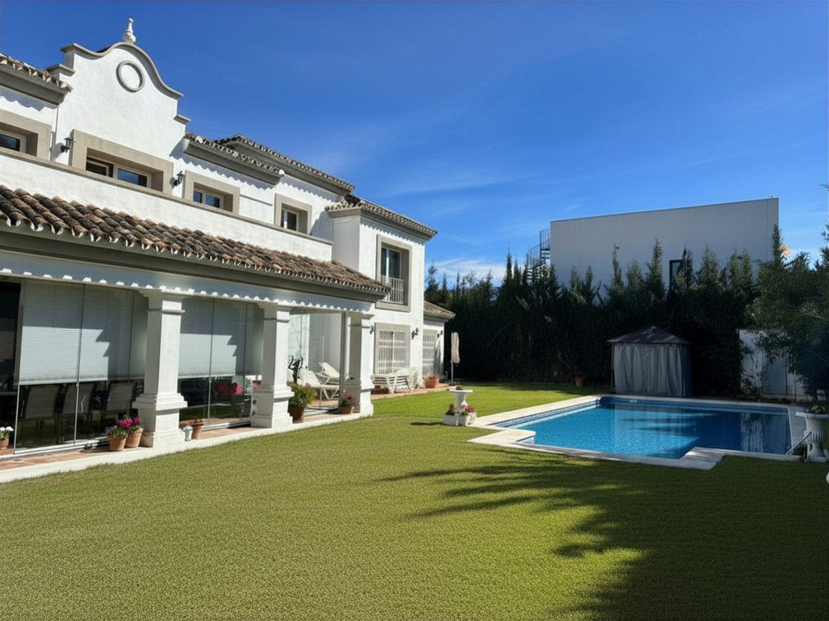 4 Bed Townhouse for sale in Estepona Costa Del Sol, Málaga, Spain