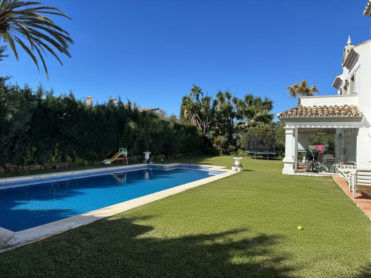 4 Bed Townhouse for sale in Estepona Costa Del Sol, Málaga, Spain