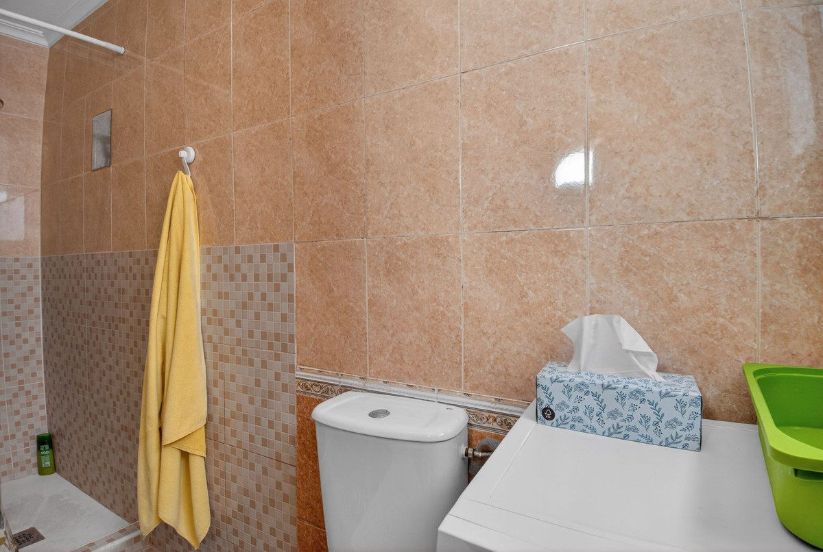 Se vende Apartamento en Planta Última de 2 dormitorios en Costa Blanca, Alicante, España