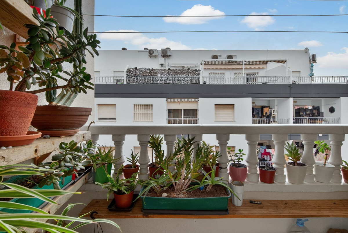 Se vende Apartamento en Planta Última de 2 dormitorios en Costa Blanca, Alicante, España