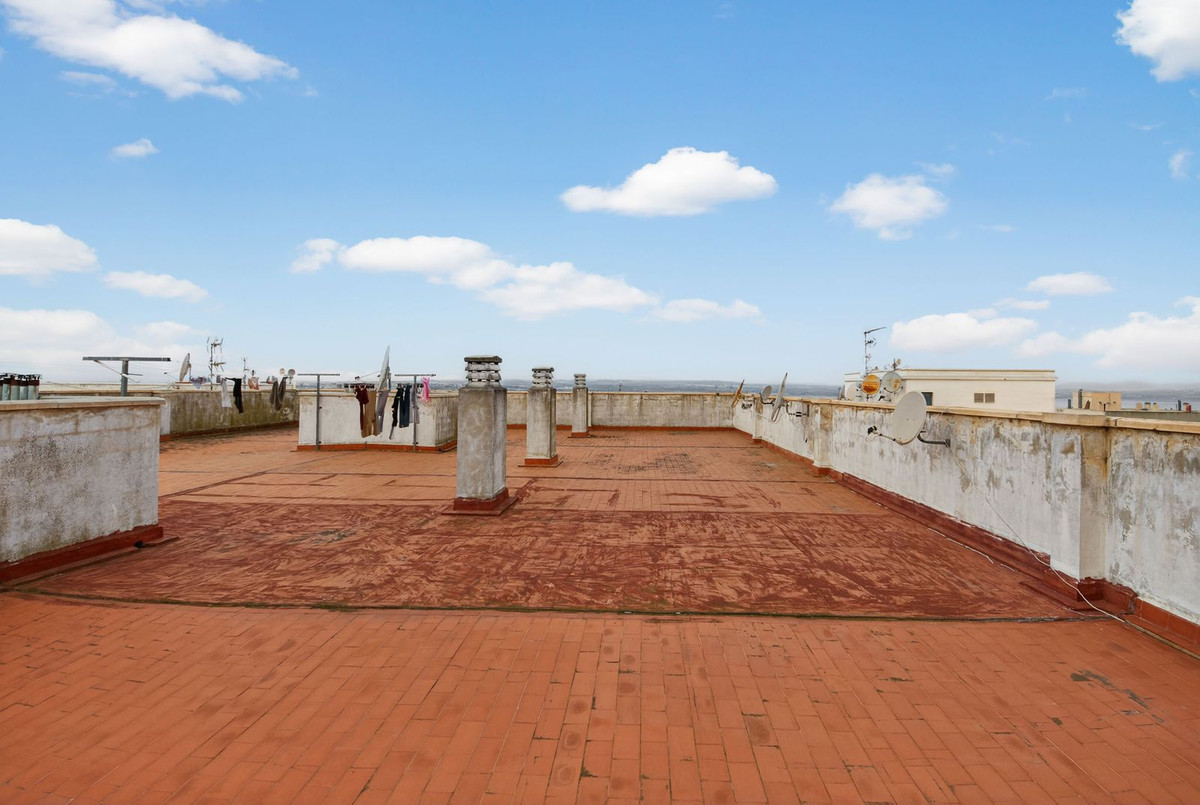 Se vende Apartamento en Planta Última de 2 dormitorios en Costa Blanca, Alicante, España