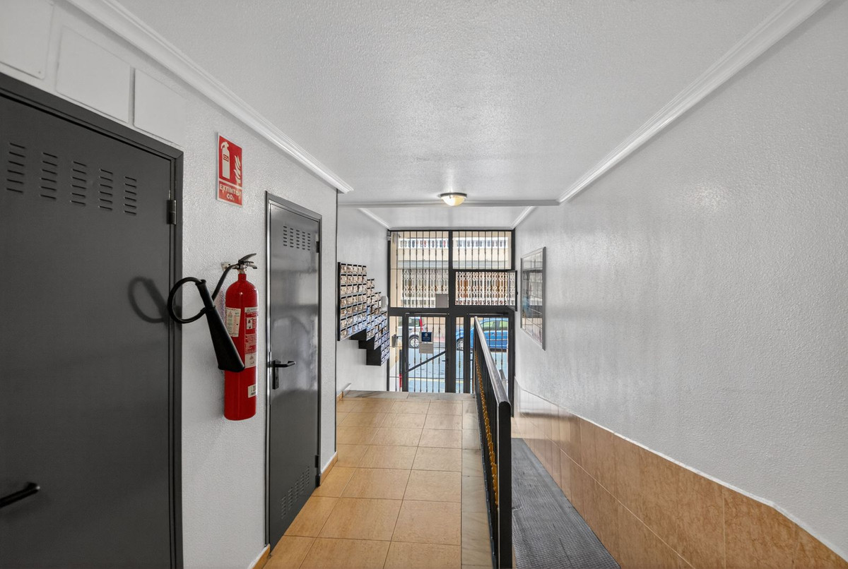 Se vende Apartamento en Planta Última de 2 dormitorios en Costa Blanca, Alicante, España