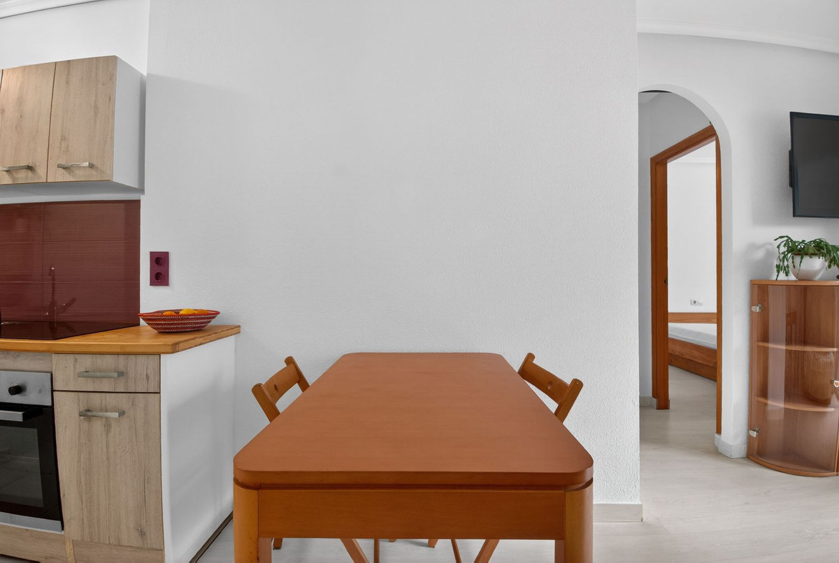 Se vende Apartamento en Planta Última de 2 dormitorios en Costa Blanca, Alicante, España