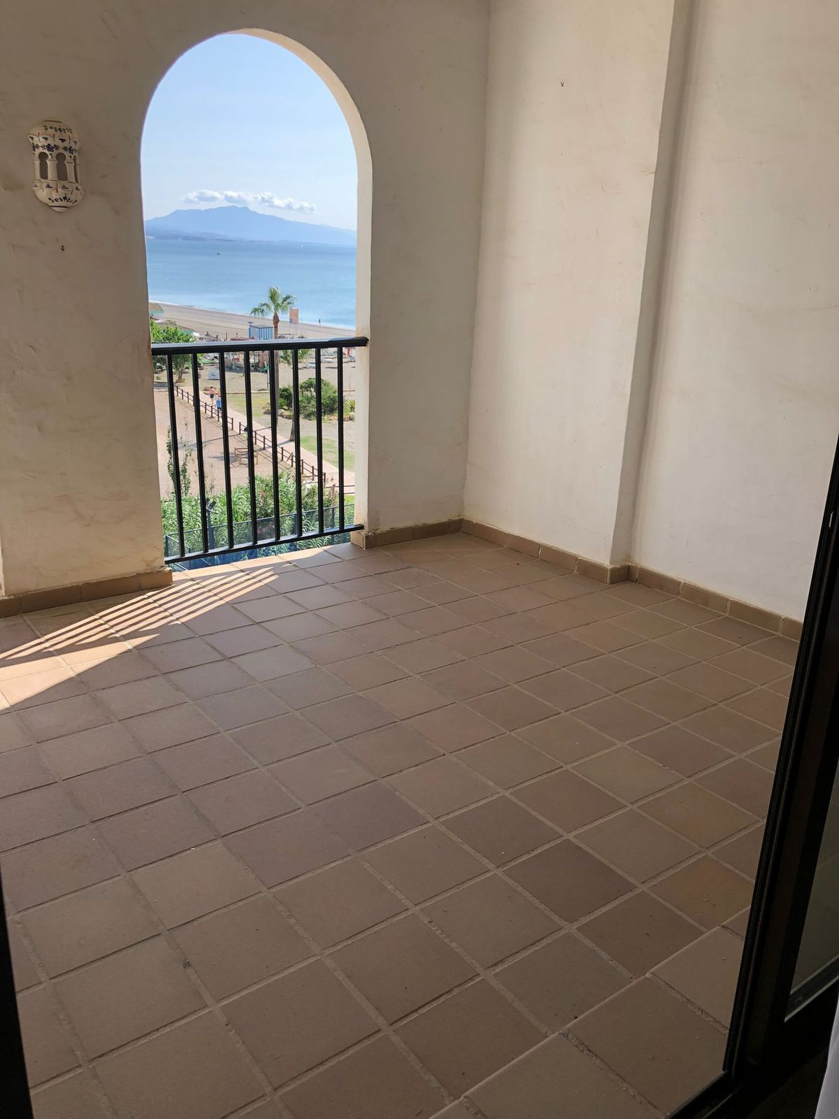 3 Bed Apartment for sale in La Duquesa Costa Del Sol, Málaga, Spain