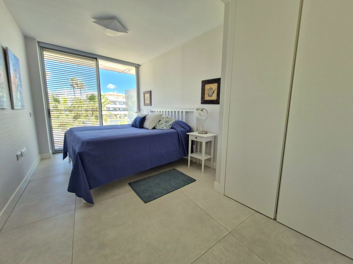3 Bed Apartment for sale in Estepona Costa Del Sol, Málaga, Spain