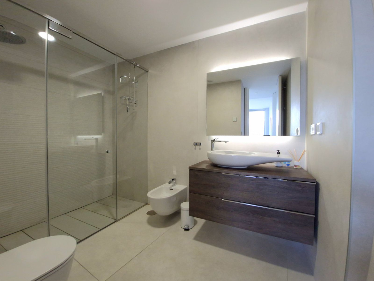 3 Bed Apartment for sale in Estepona Costa Del Sol, Málaga, Spain