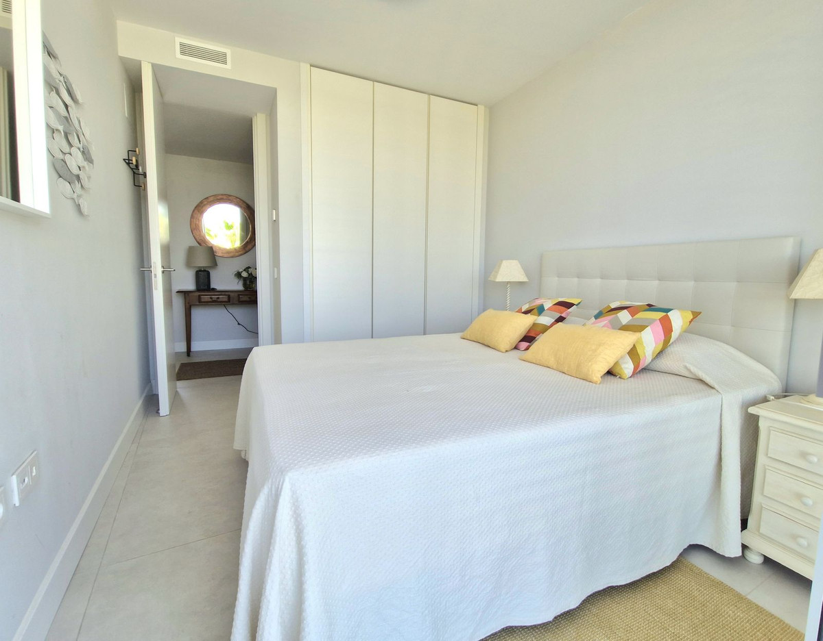 3 Bed Apartment for sale in Estepona Costa Del Sol, Málaga, Spain