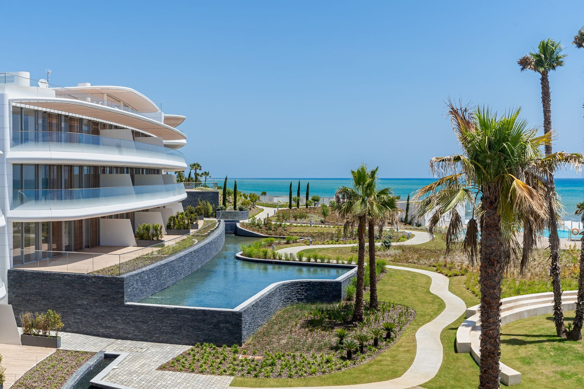 3 Bed Apartment for sale in Estepona Costa Del Sol, Málaga, Spain