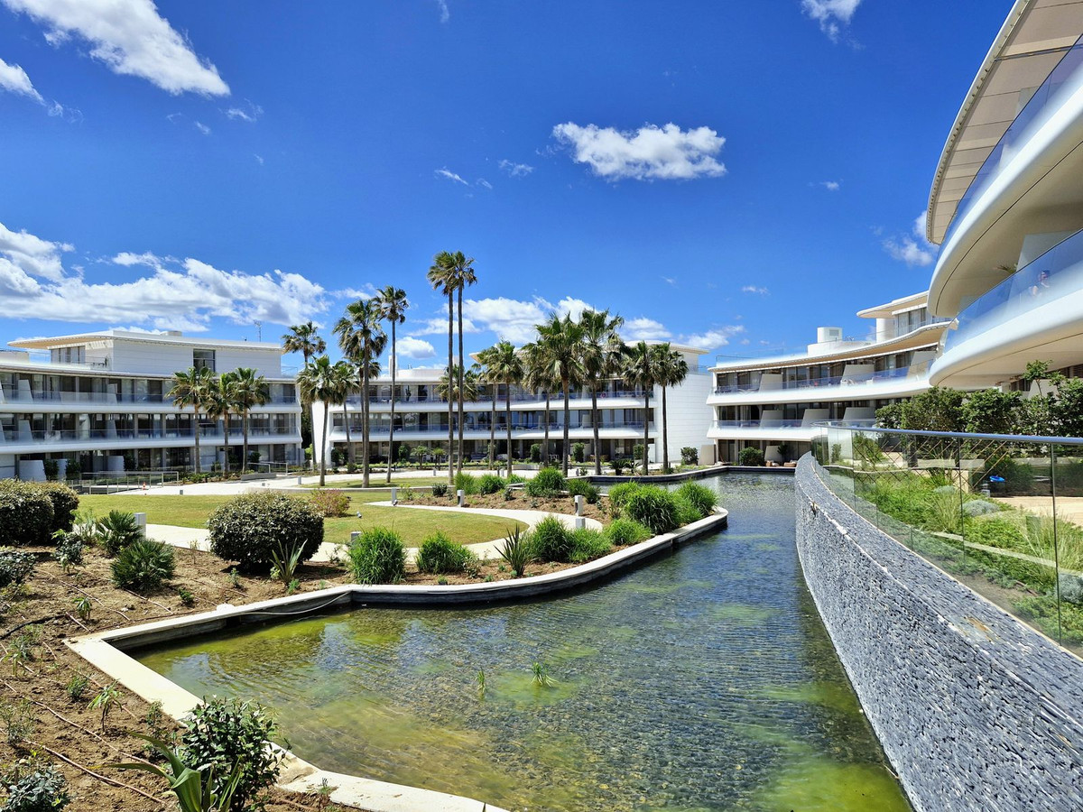 3 Bed Apartment for sale in Estepona Costa Del Sol, Málaga, Spain