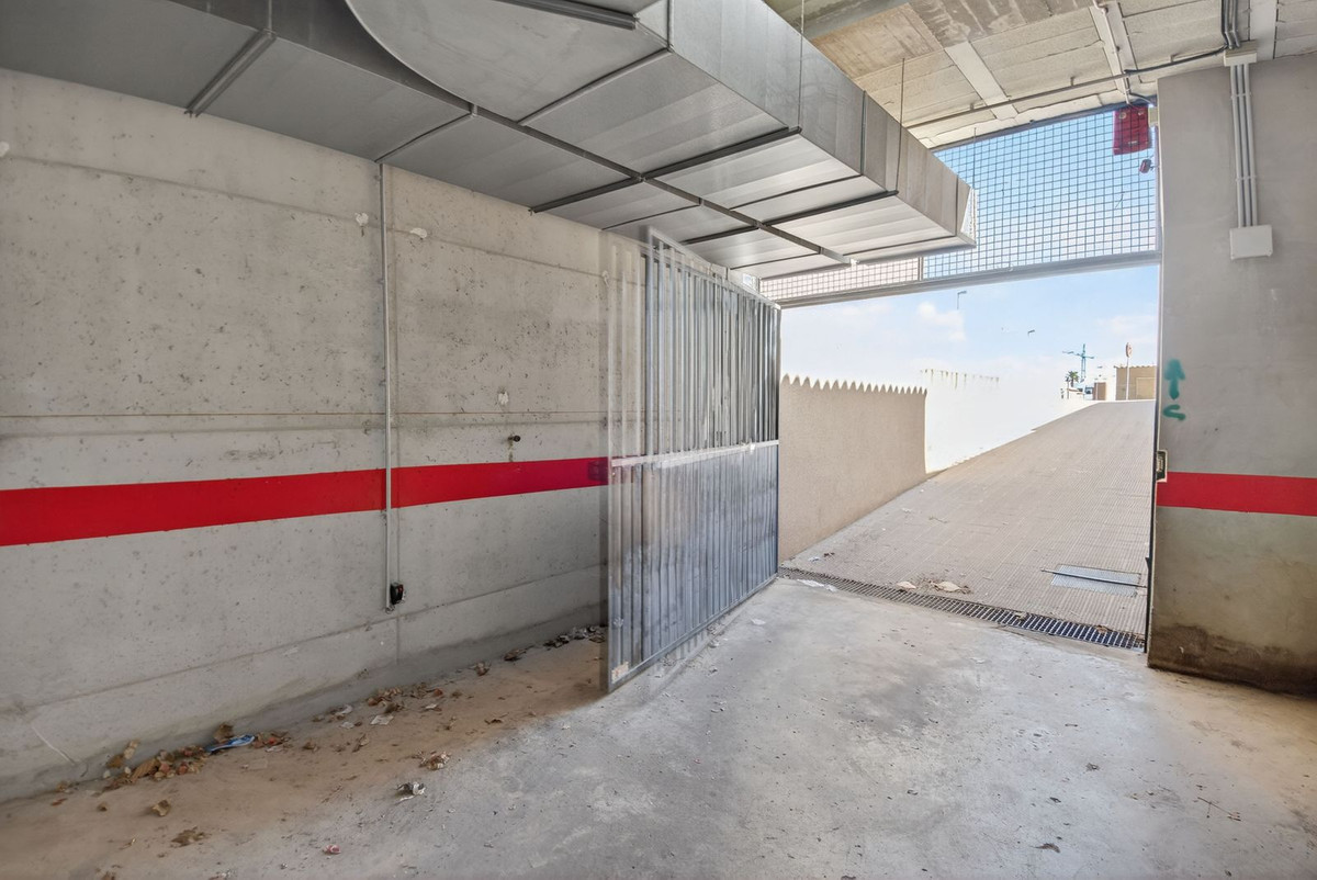 Se vende Garaje  en Costa Blanca, Alicante, España