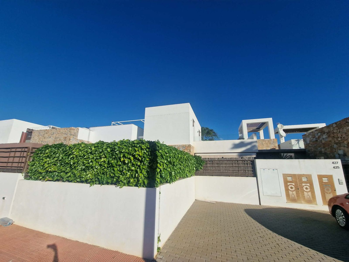 Se vende Villa - Chalet de 2 dormitorios en Costa Blanca, Alicante, España