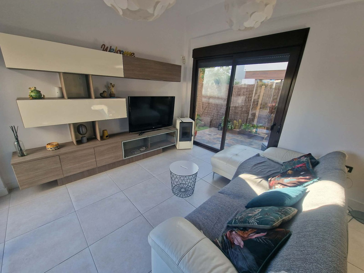 Se vende Villa - Chalet de 2 dormitorios en Costa Blanca, Alicante, España