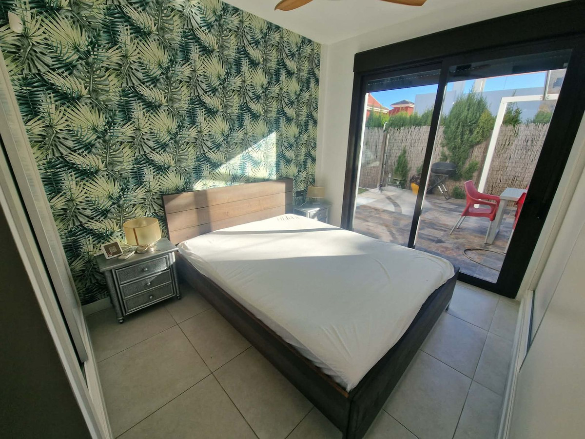 Se vende Villa - Chalet de 2 dormitorios en Costa Blanca, Alicante, España