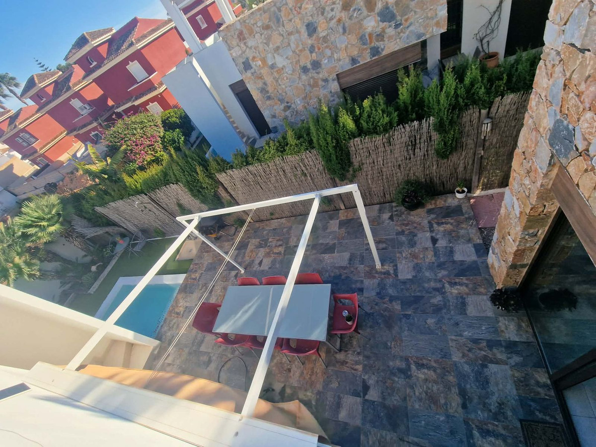 Se vende Villa - Chalet de 2 dormitorios en Costa Blanca, Alicante, España