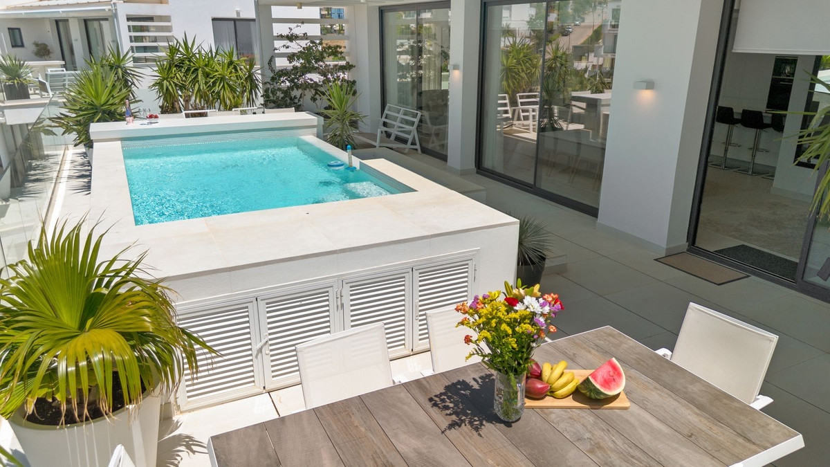 Se vende Ático de 3 dormitorios en Costa Del Sol, Málaga, España