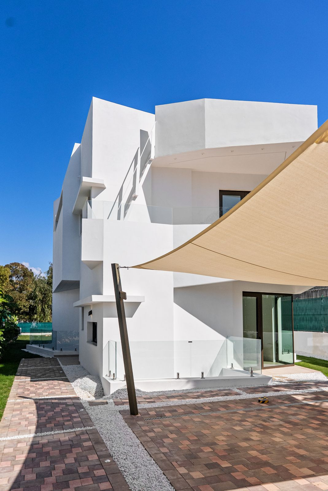4 Bed Townhouse for sale in Atalaya Costa Del Sol, Málaga, Spain