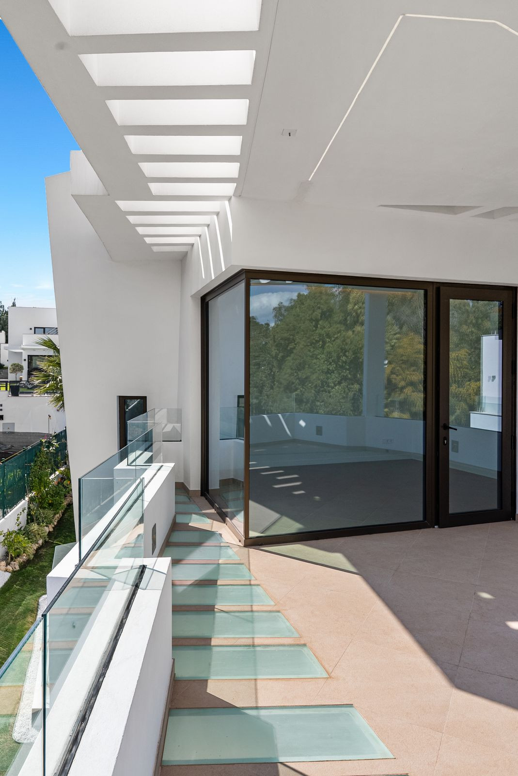 4 Bed Townhouse for sale in Atalaya Costa Del Sol, Málaga, Spain