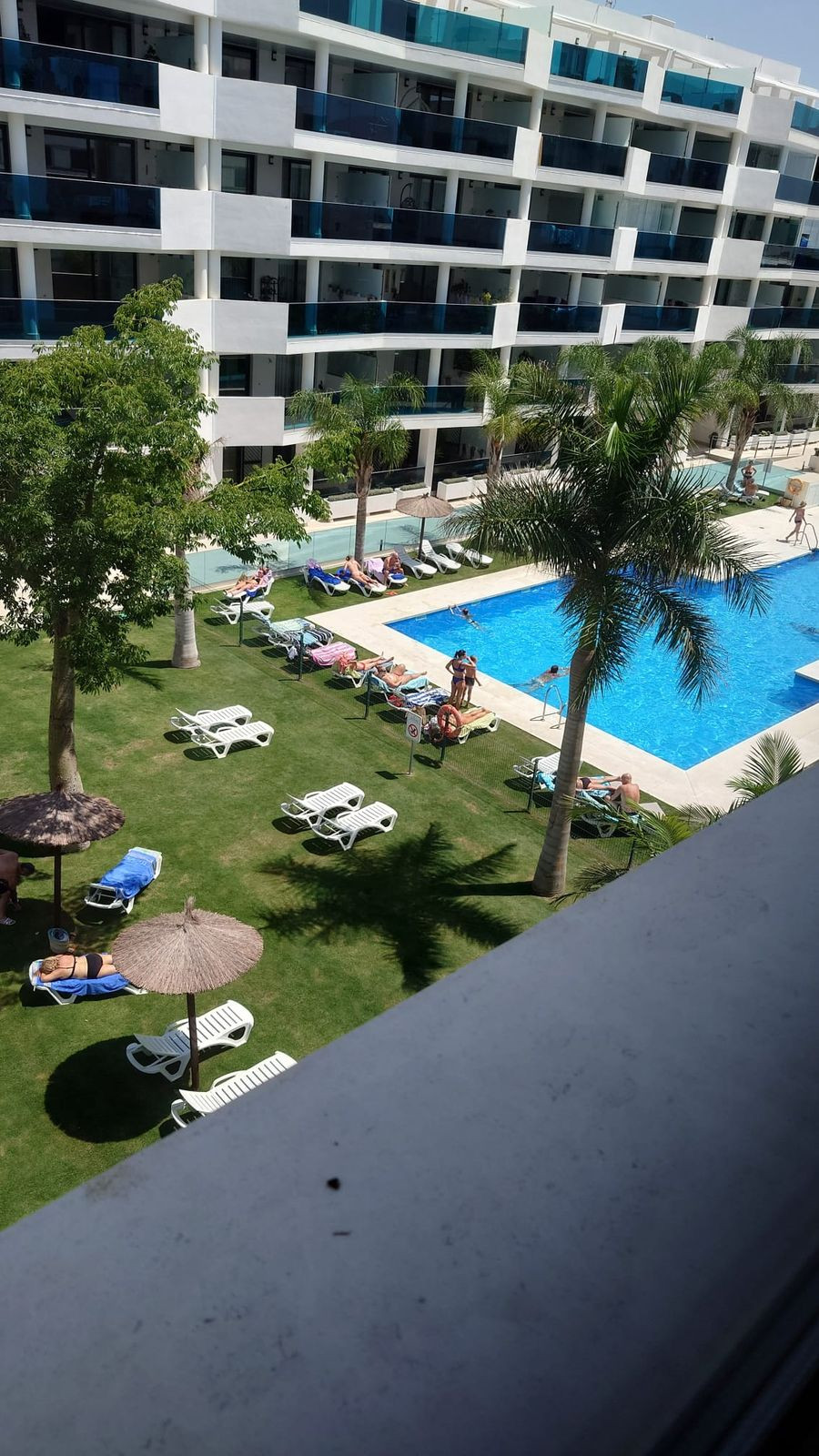Se vende Apartamento Planta Media de 2 dormitorios en Costa Del Sol, Málaga, España