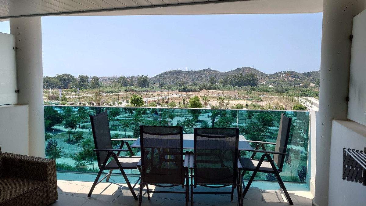 Se vende Apartamento Planta Media de 2 dormitorios en Costa Del Sol, Málaga, España