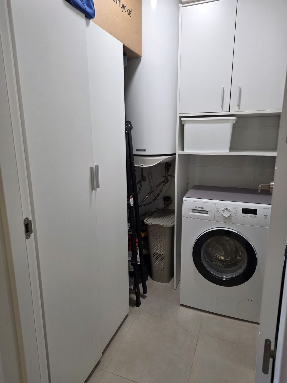 Se vende Apartamento Planta Media de 2 dormitorios en Costa Del Sol, Málaga, España