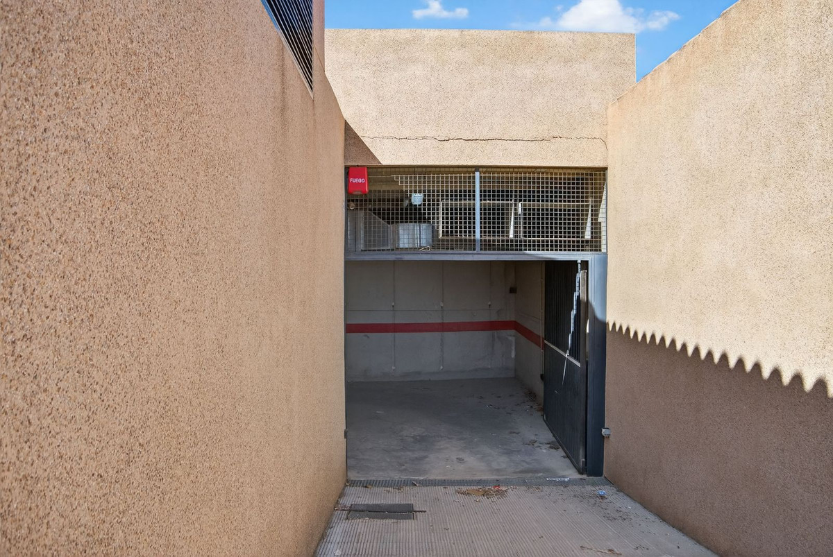 Se vende Garaje  en Costa Blanca, Alicante, España