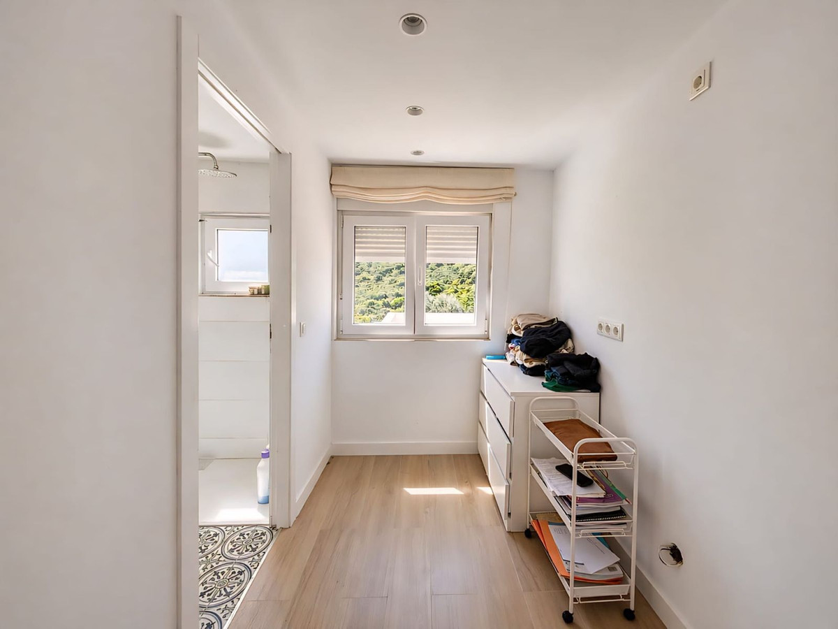 Se vende Finca - Cortijo de 3 dormitorios en Costa Del Sol, Málaga, España