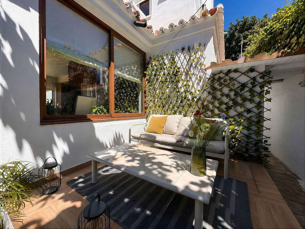 Se vende Finca - Cortijo de 3 dormitorios en Costa Del Sol, Málaga, España