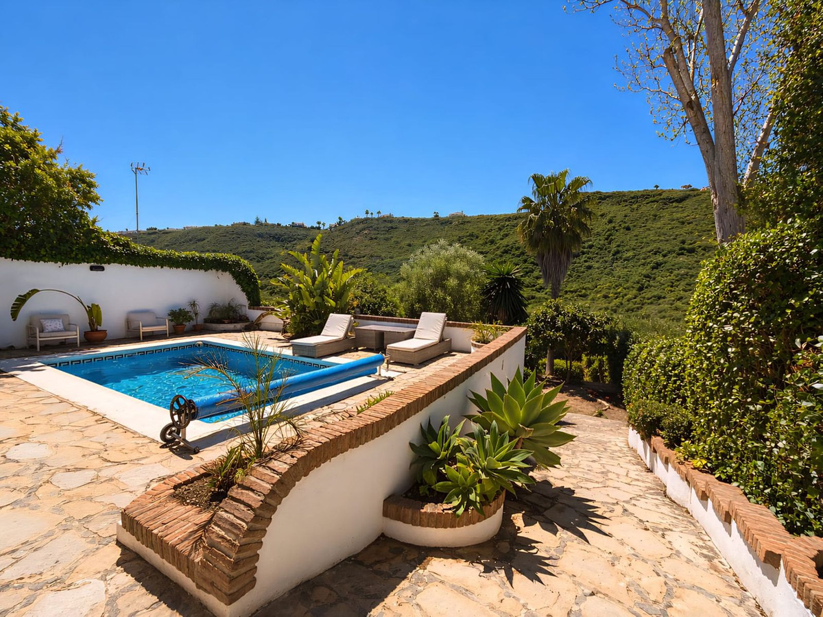 Se vende Finca - Cortijo de 3 dormitorios en Costa Del Sol, Málaga, España