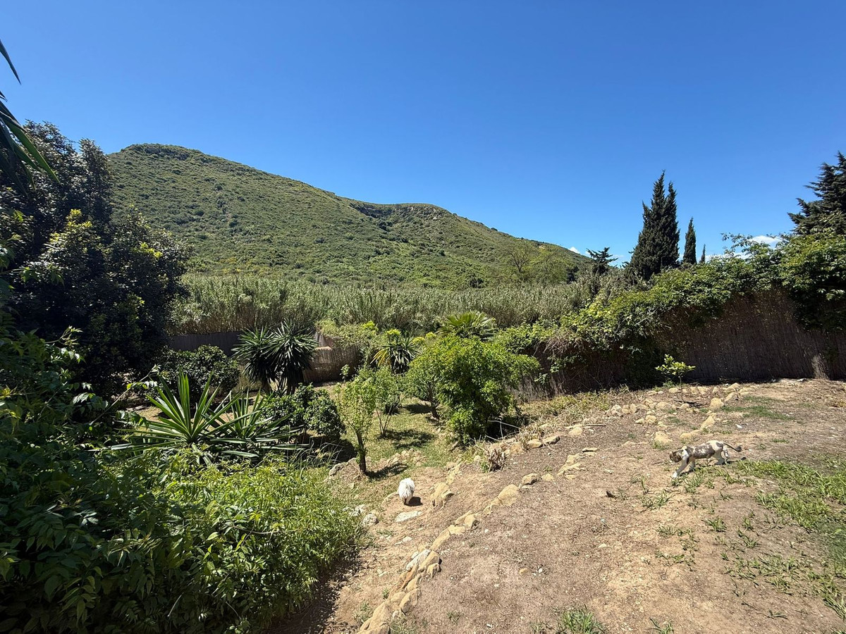 Se vende Finca - Cortijo de 3 dormitorios en Costa Del Sol, Málaga, España