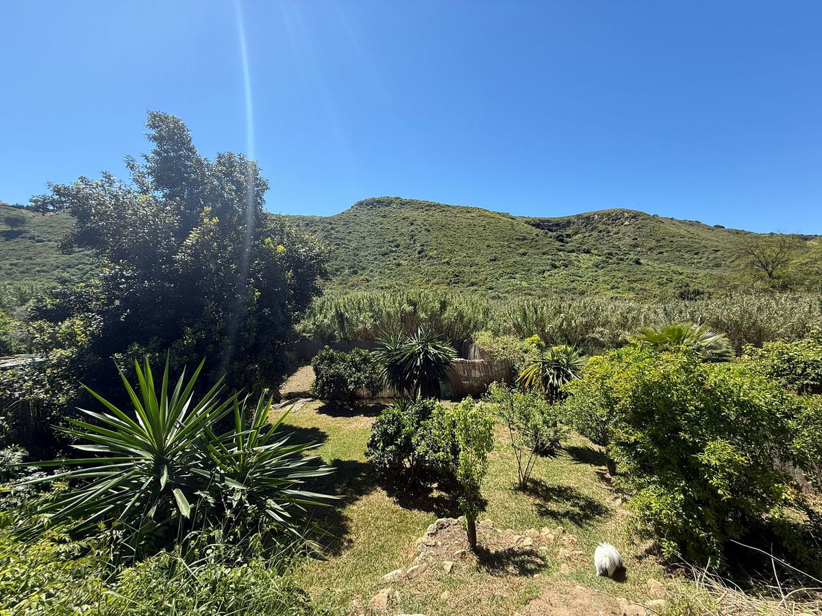 Se vende Finca - Cortijo de 3 dormitorios en Costa Del Sol, Málaga, España