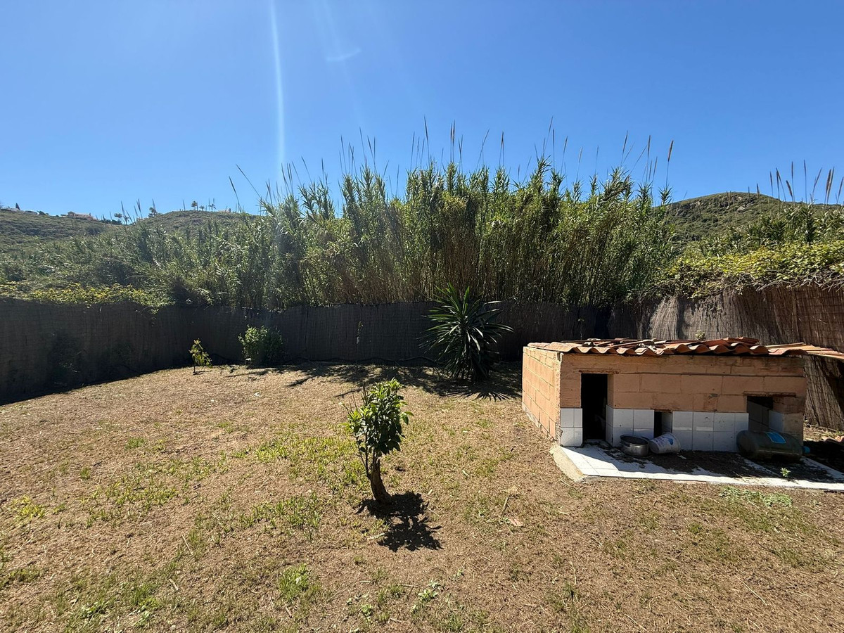 Se vende Finca - Cortijo de 3 dormitorios en Costa Del Sol, Málaga, España