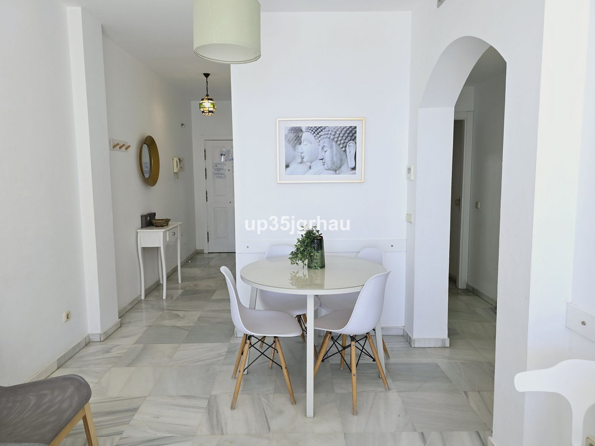 2 Bed Apartment for sale in Estepona Costa Del Sol, Málaga, Spain
