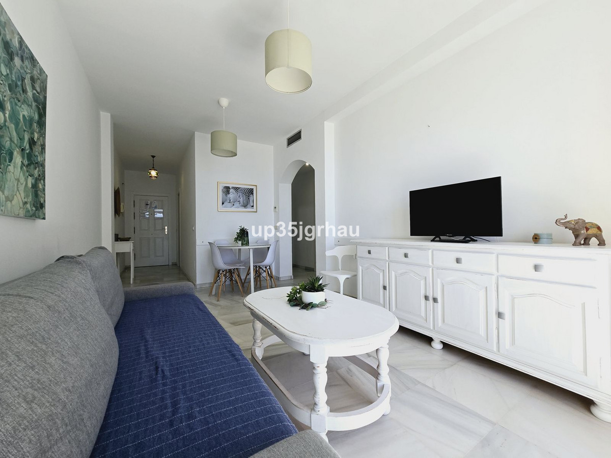 2 Bed Apartment for sale in Estepona Costa Del Sol, Málaga, Spain