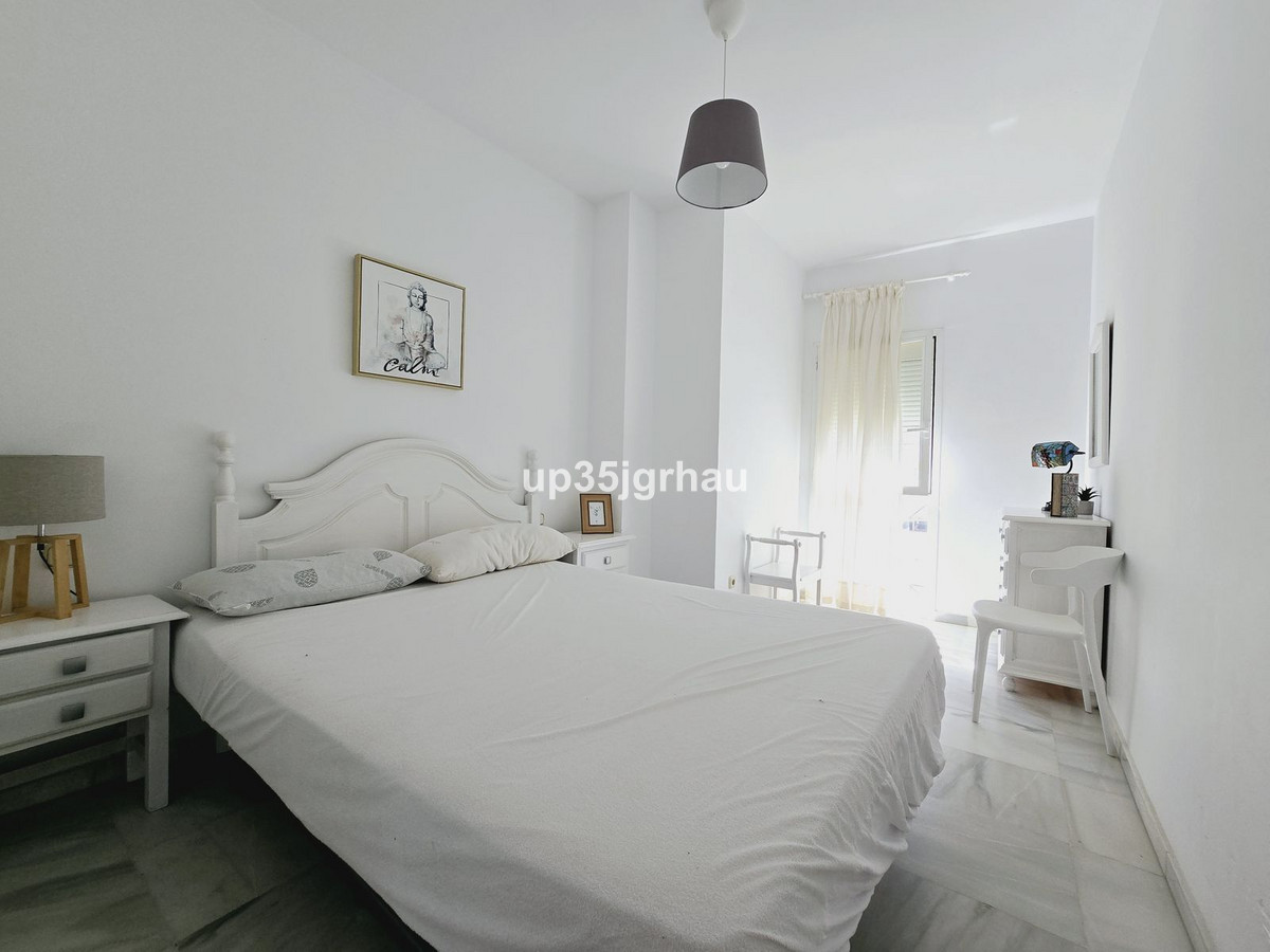2 Bed Apartment for sale in Estepona Costa Del Sol, Málaga, Spain