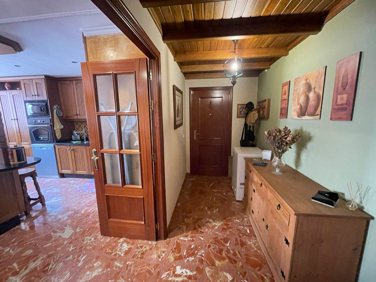 Se vende Apartamento en Planta Última de 3 dormitorios en Costa Del Sol, Málaga, España