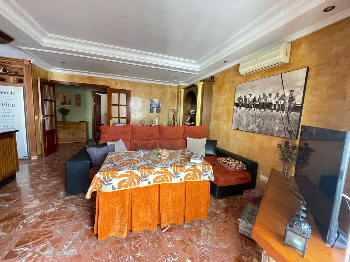 Se vende Apartamento en Planta Última de 3 dormitorios en Costa Del Sol, Málaga, España