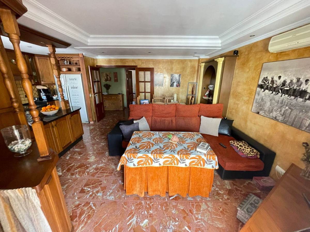 Se vende Apartamento en Planta Última de 3 dormitorios en Costa Del Sol, Málaga, España