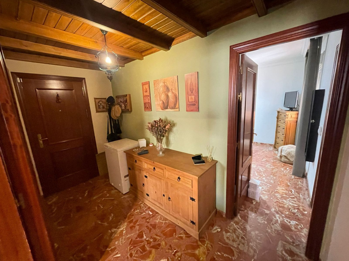 Se vende Apartamento en Planta Última de 3 dormitorios en Costa Del Sol, Málaga, España