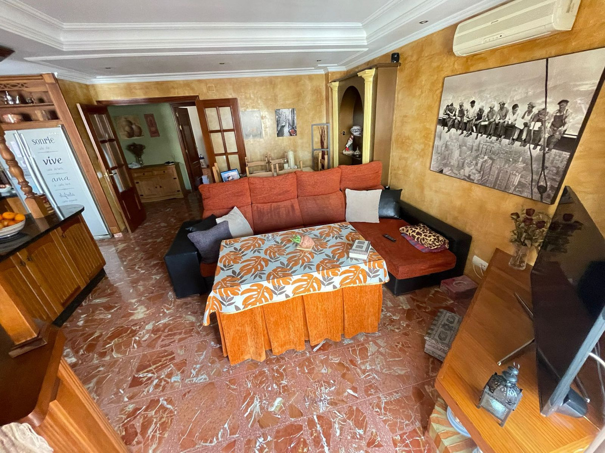 Se vende Apartamento en Planta Última de 3 dormitorios en Costa Del Sol, Málaga, España