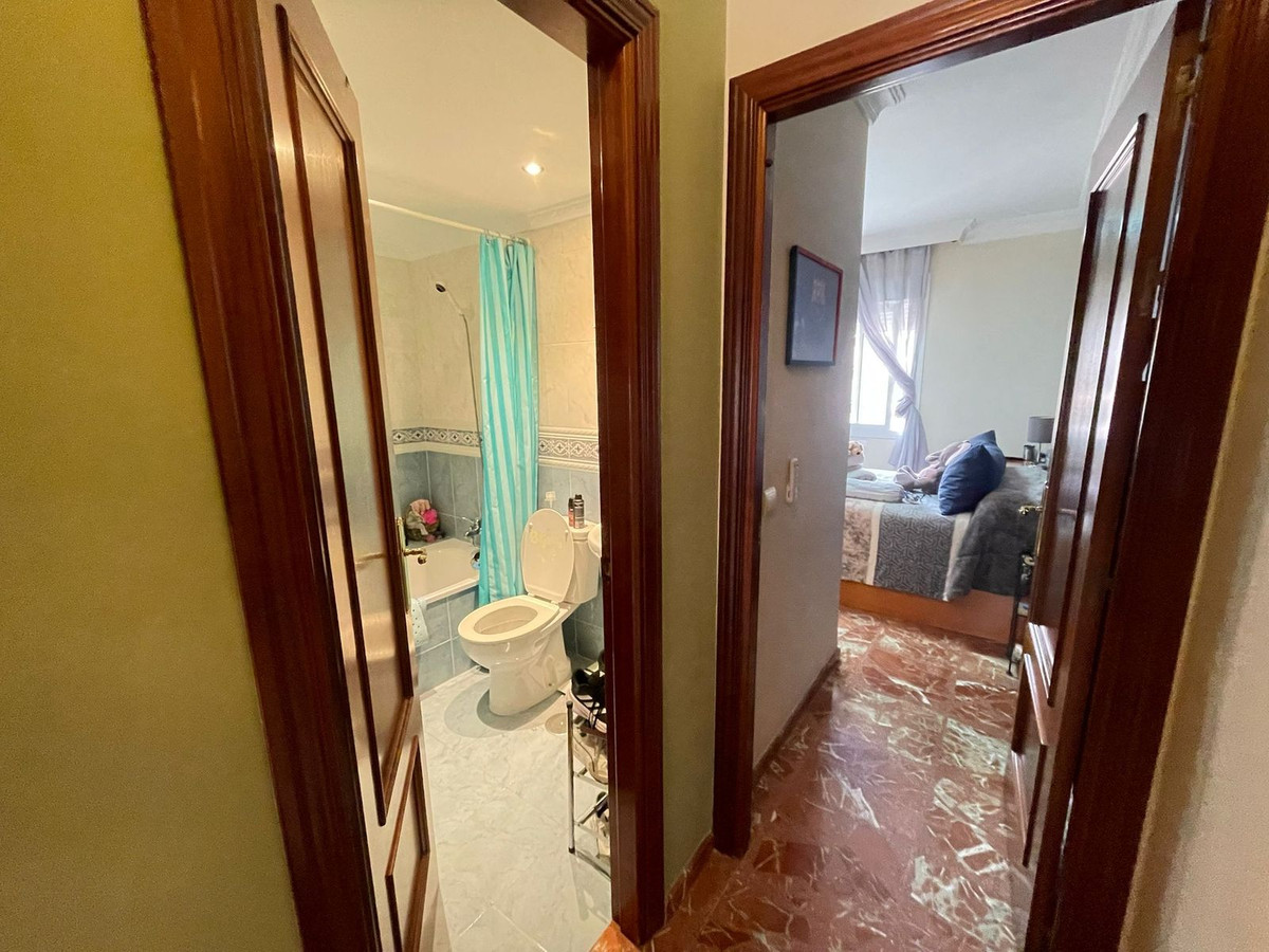 Se vende Apartamento en Planta Última de 3 dormitorios en Costa Del Sol, Málaga, España