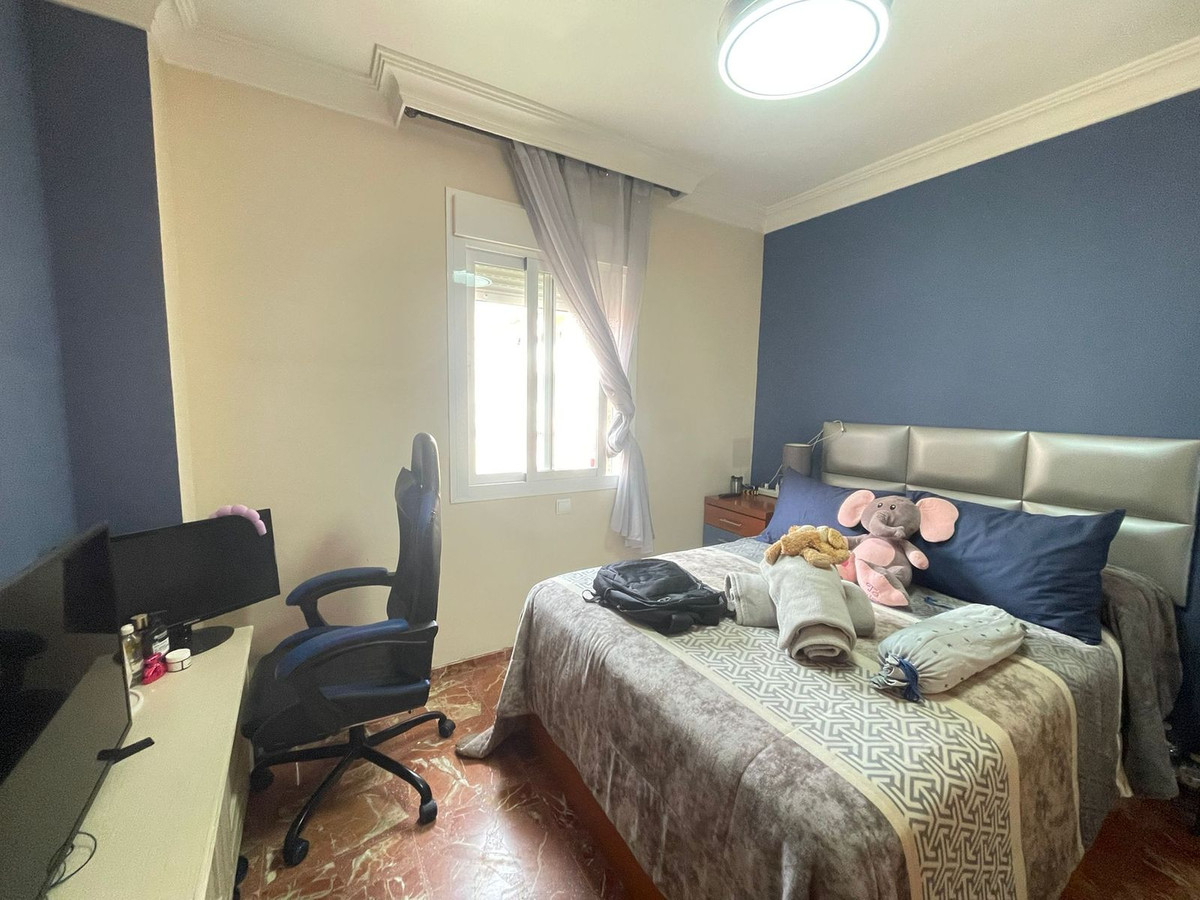Se vende Apartamento en Planta Última de 3 dormitorios en Costa Del Sol, Málaga, España