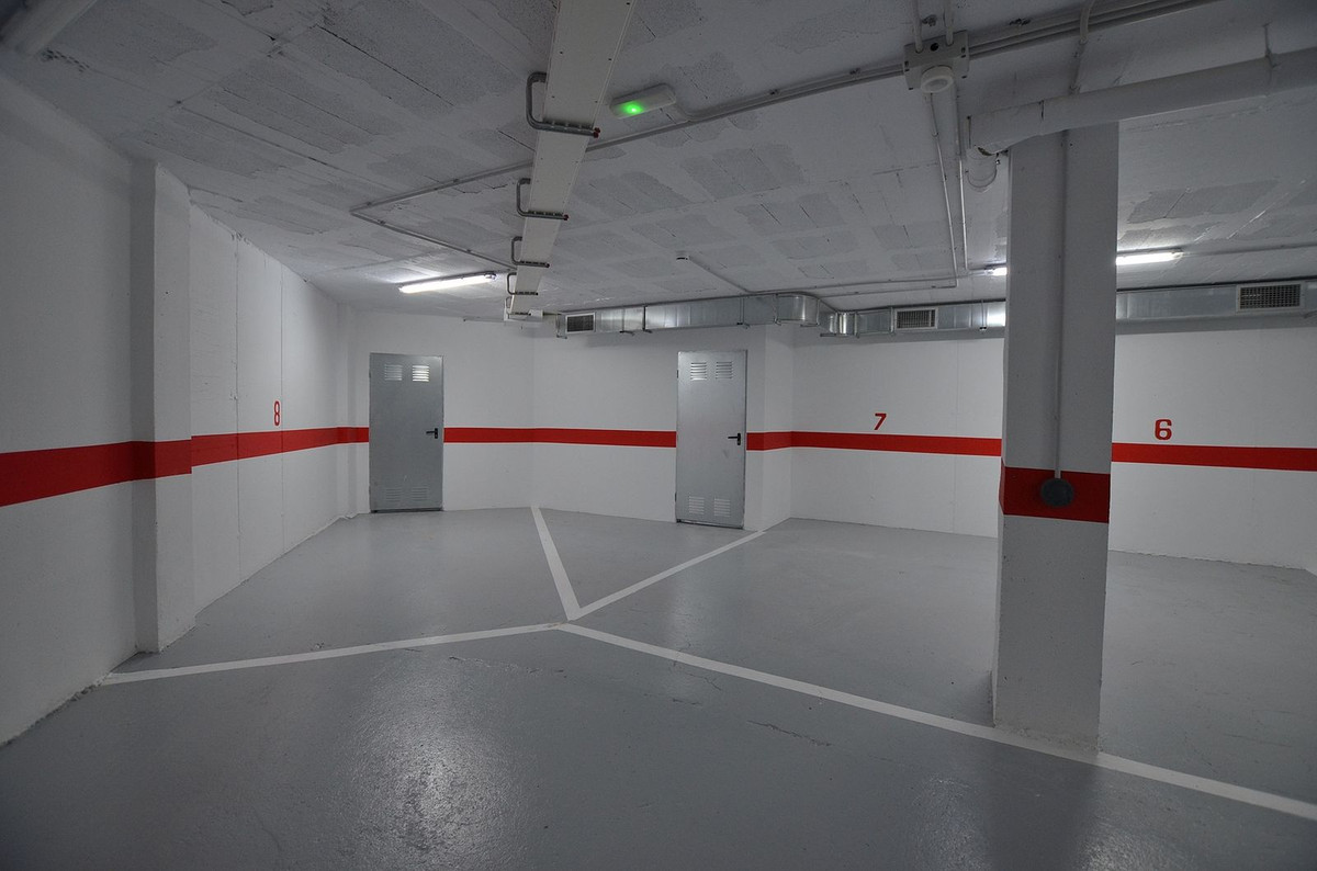 Se vende Apartamento Planta Media de 2 dormitorios en Costa Del Sol, Málaga, España