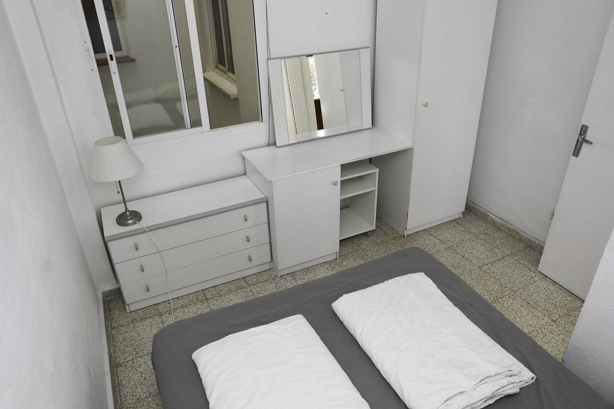 4 Bed Apartment for sale in Los Boliches Costa Del Sol, Málaga, Spain