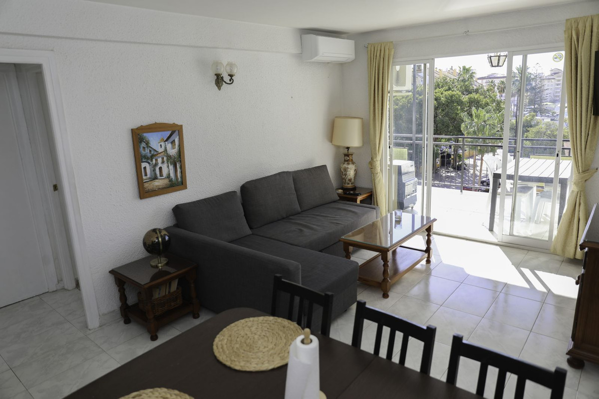 4 Bed Apartment for sale in Los Boliches Costa Del Sol, Málaga, Spain