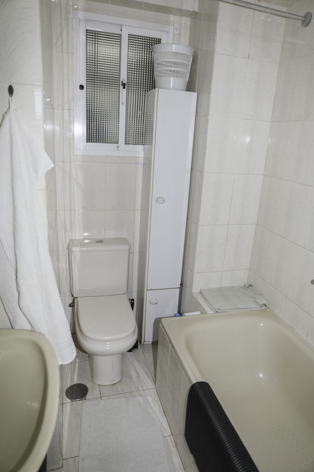 4 Bed Apartment for sale in Los Boliches Costa Del Sol, Málaga, Spain
