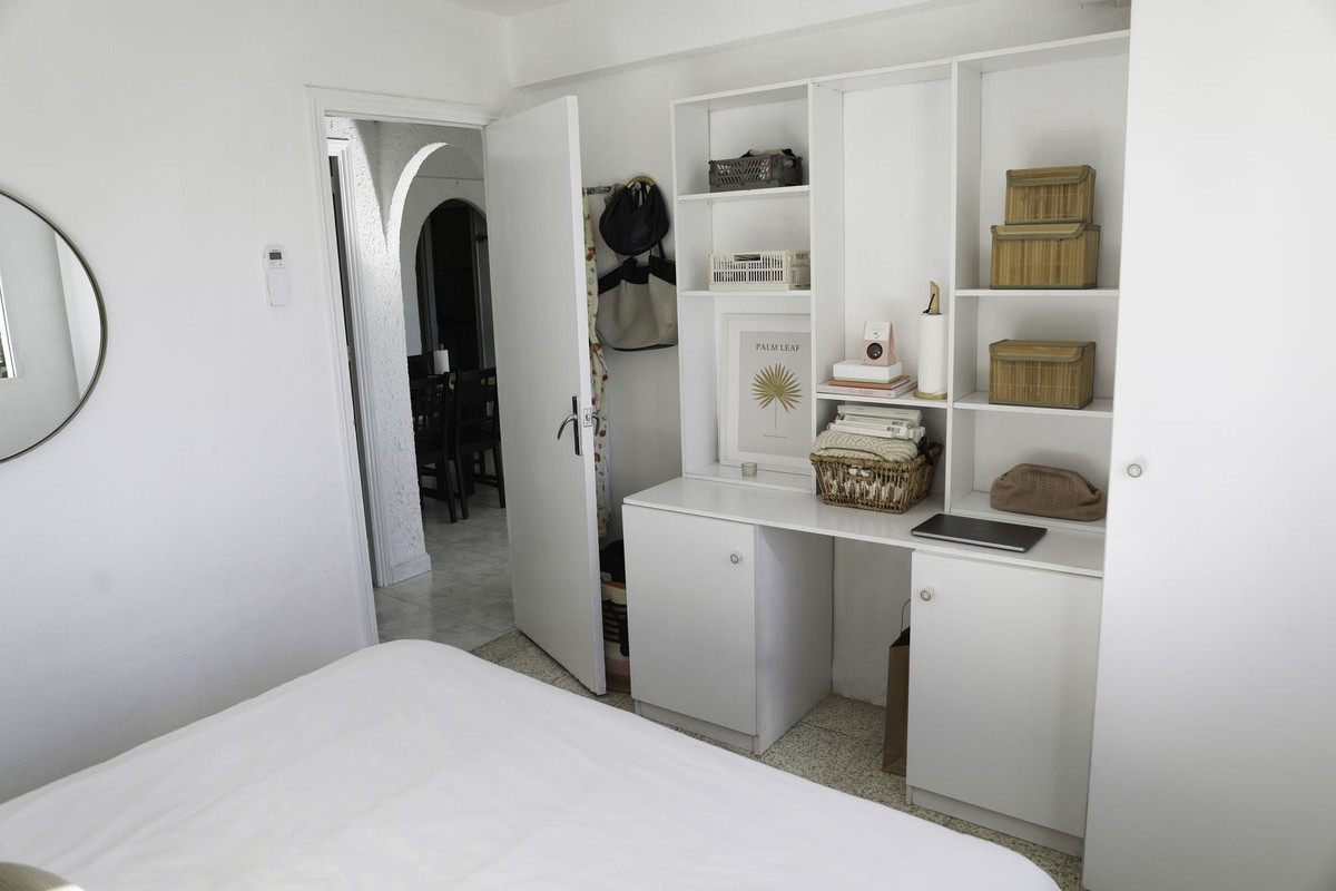 4 Bed Apartment for sale in Los Boliches Costa Del Sol, Málaga, Spain