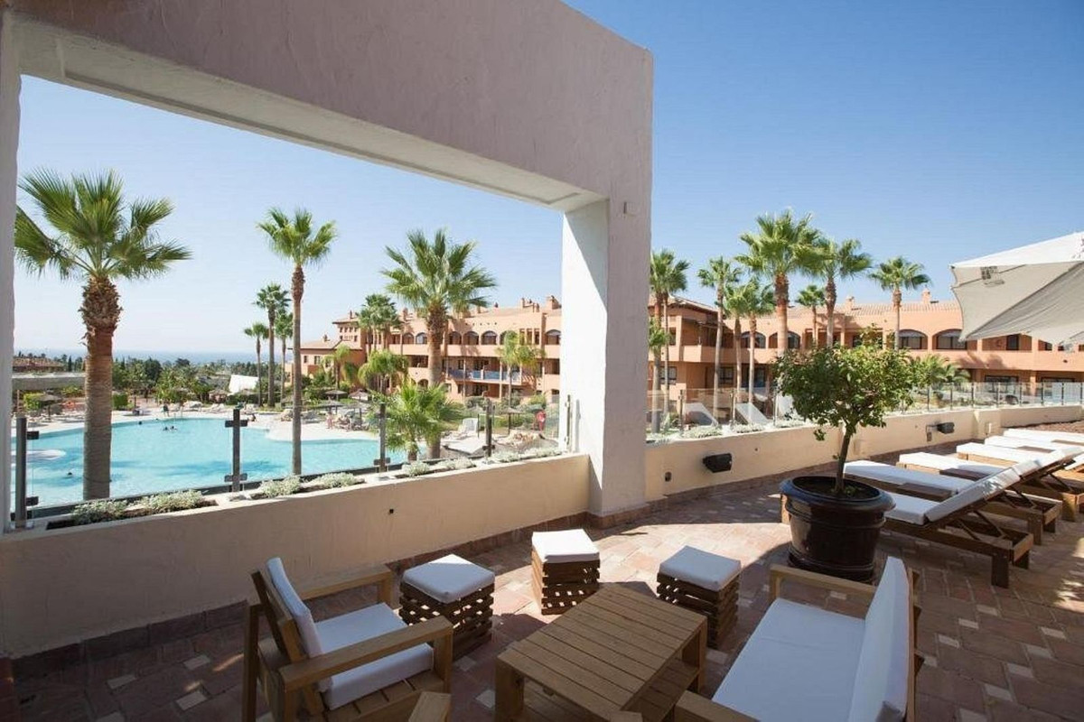 Se vende Apartamento Planta Media de 2 dormitorios en Costa Del Sol, Málaga, España